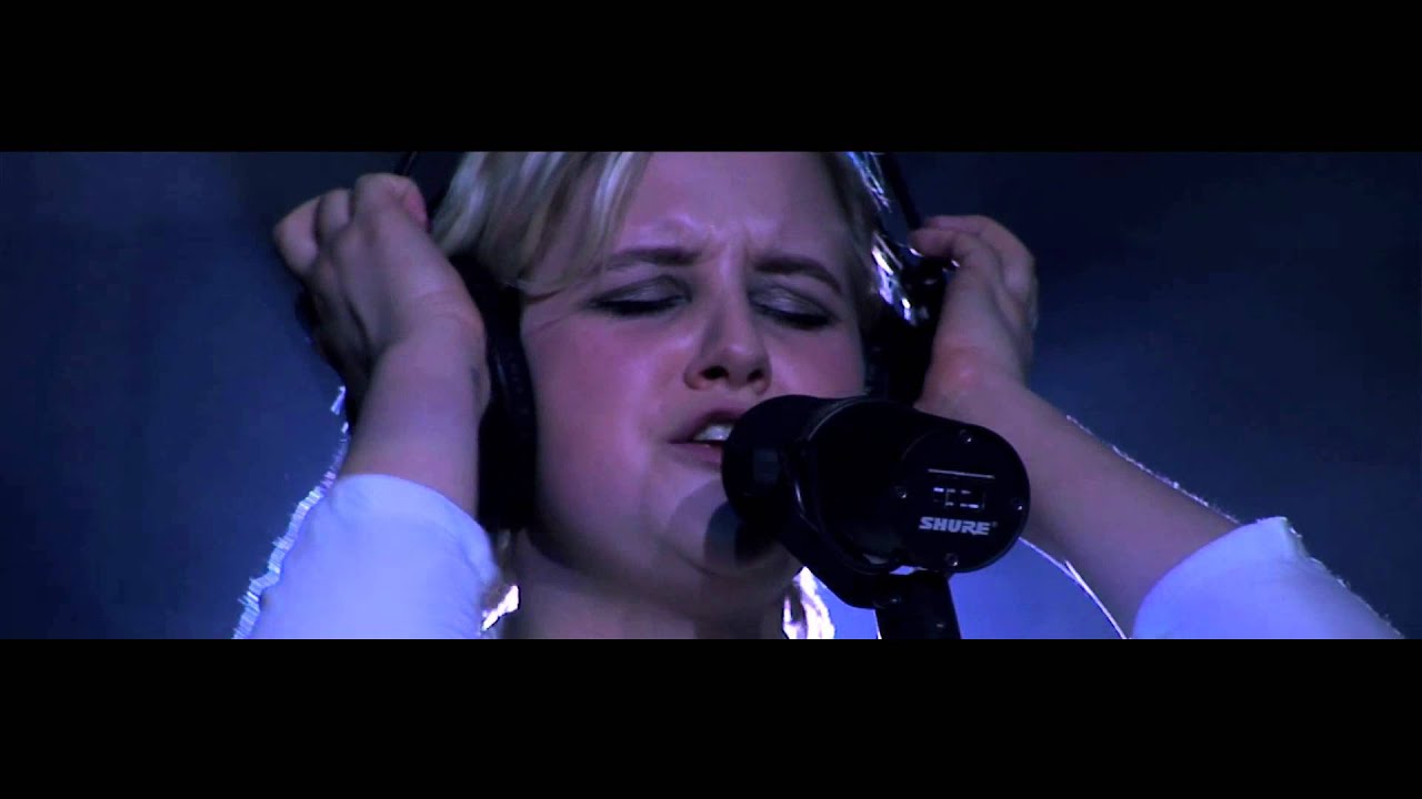 Mathilde Savery - Don't Spill The Wine