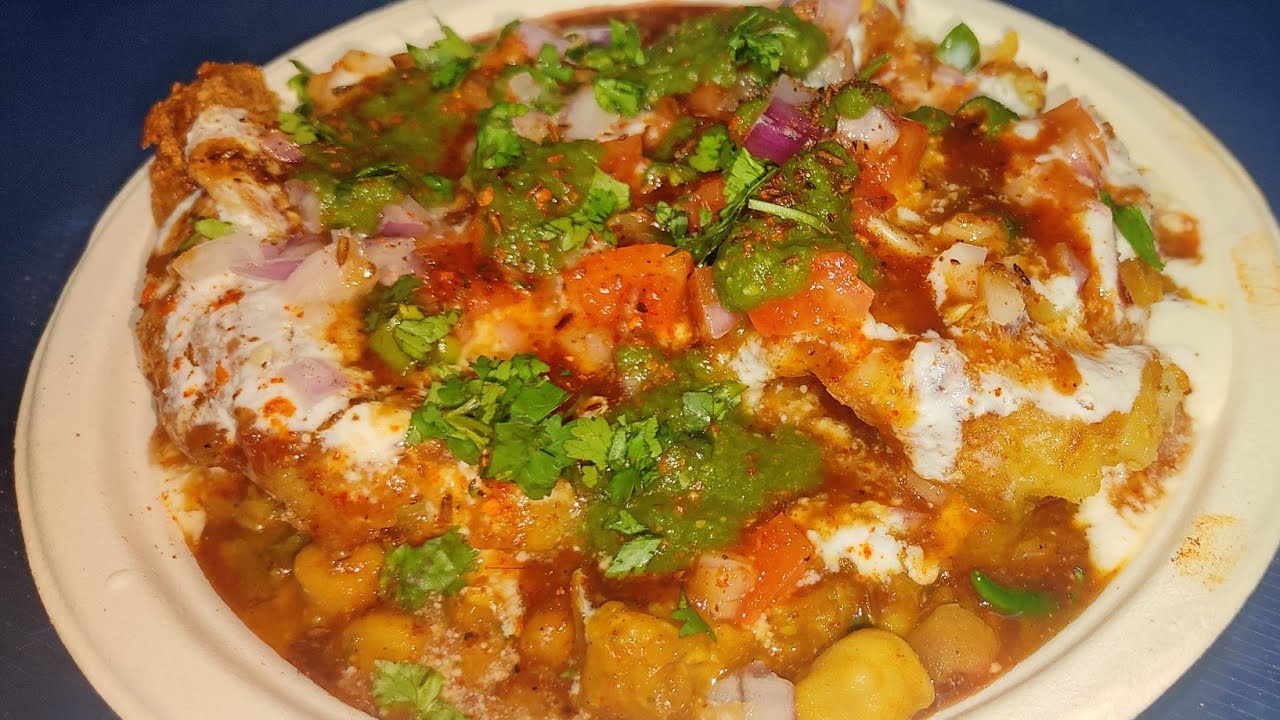 बाजार जैसी आलू छोले टिक्की चाट घर पर बनाने का आसान तरीका | Crispy aaloo chhole tikki chaat 