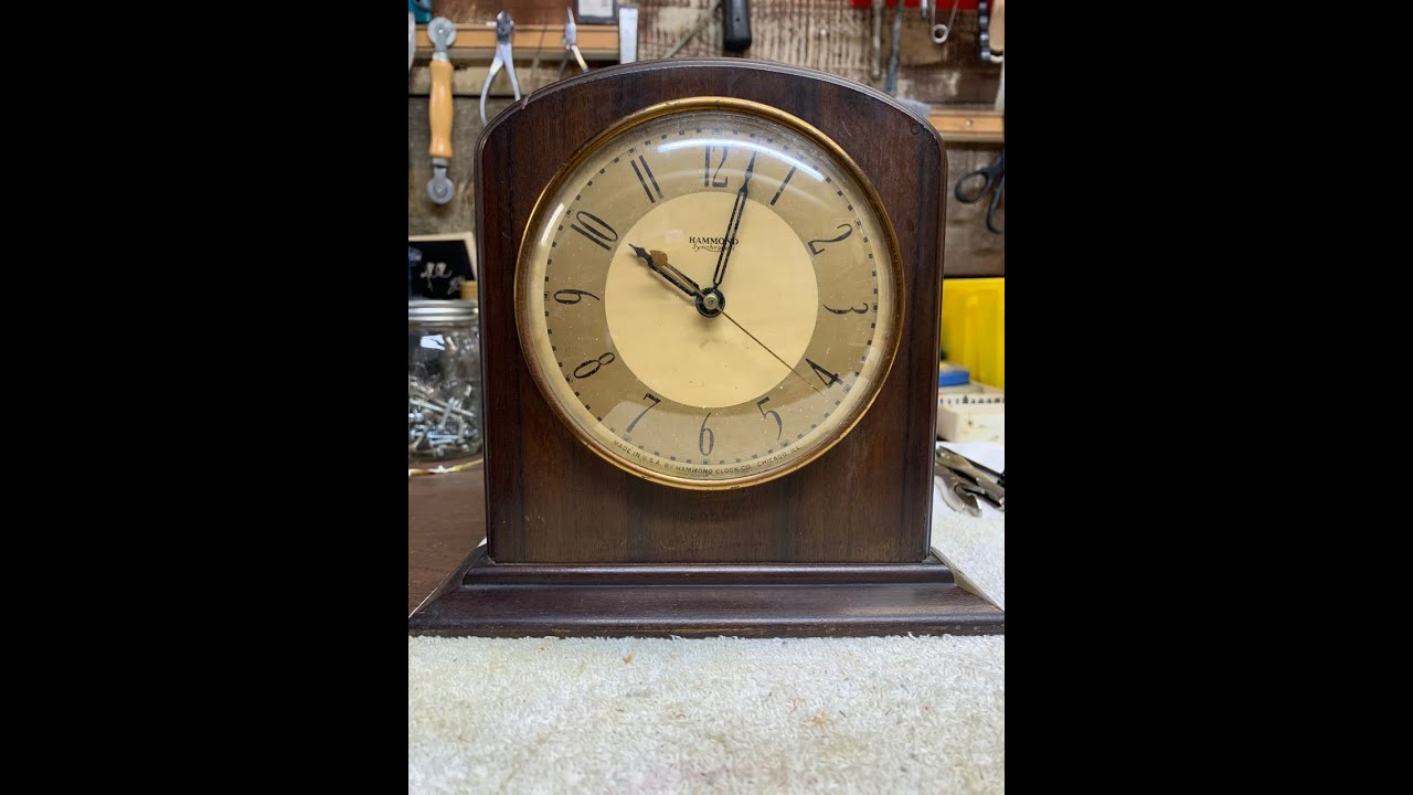 Repair and restoration of a Hammond Synchronous Como clock