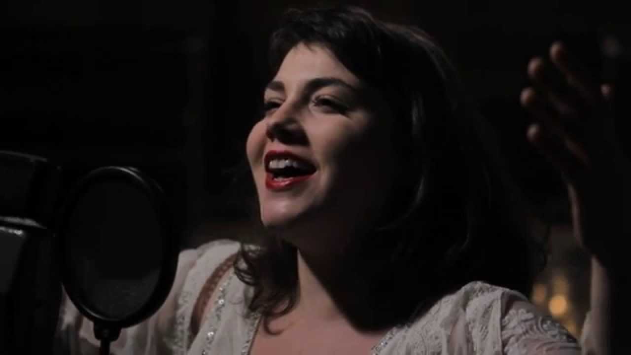 Quand la lune naît…    Solo liturgique et poétique à capella pour lieux sacrés