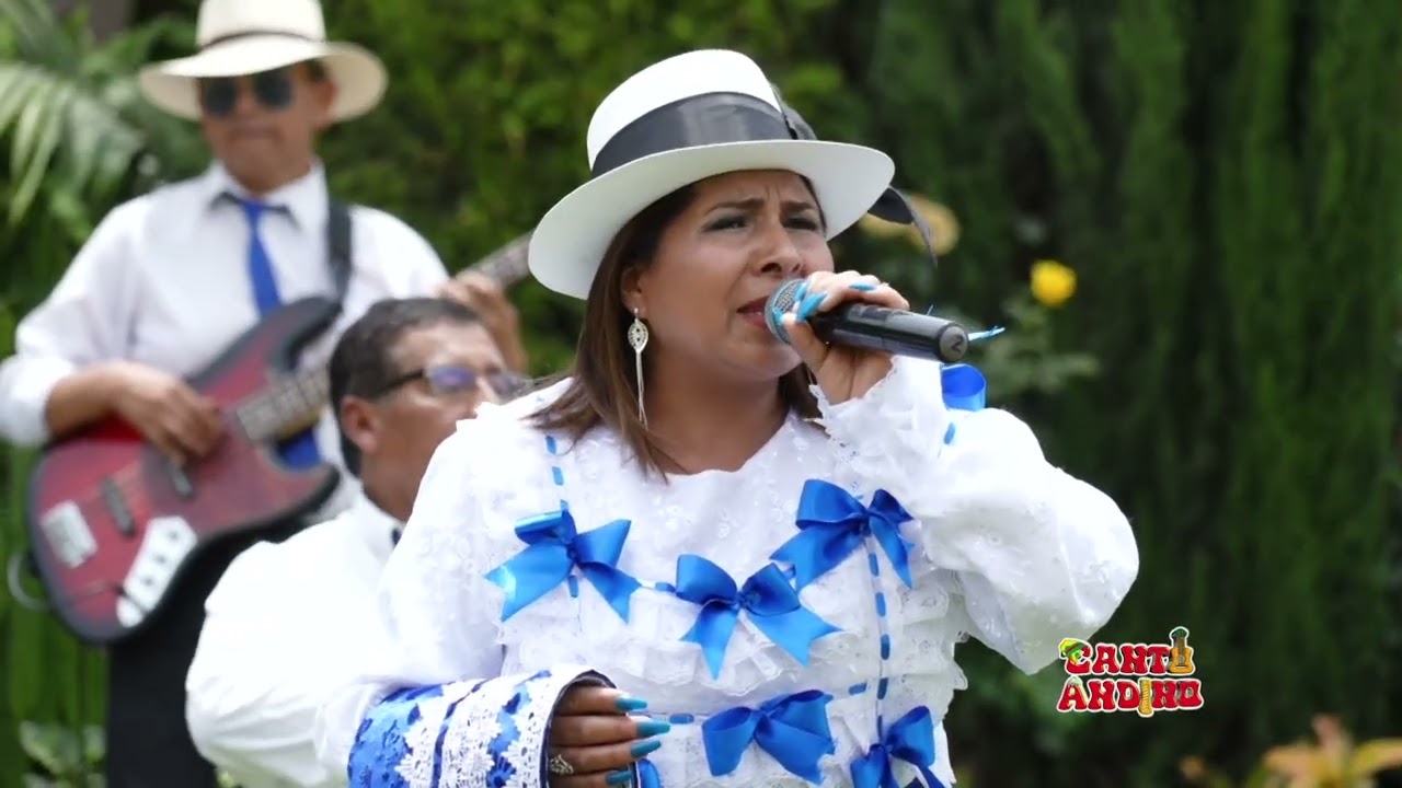LUZ DE CURAHUASI /  DE VEZ EN CUANDO