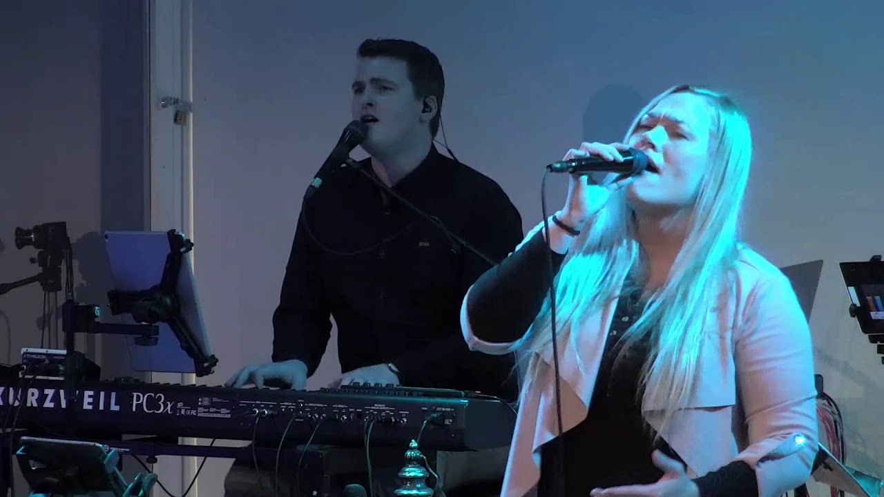 King of glory  -  Gugga L&iacute;sa syngur