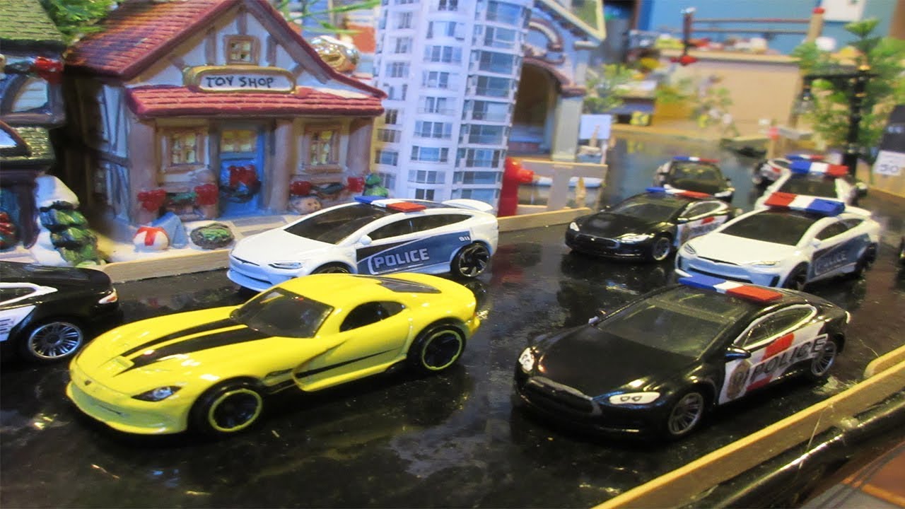 Hot wheels Police Chase 16