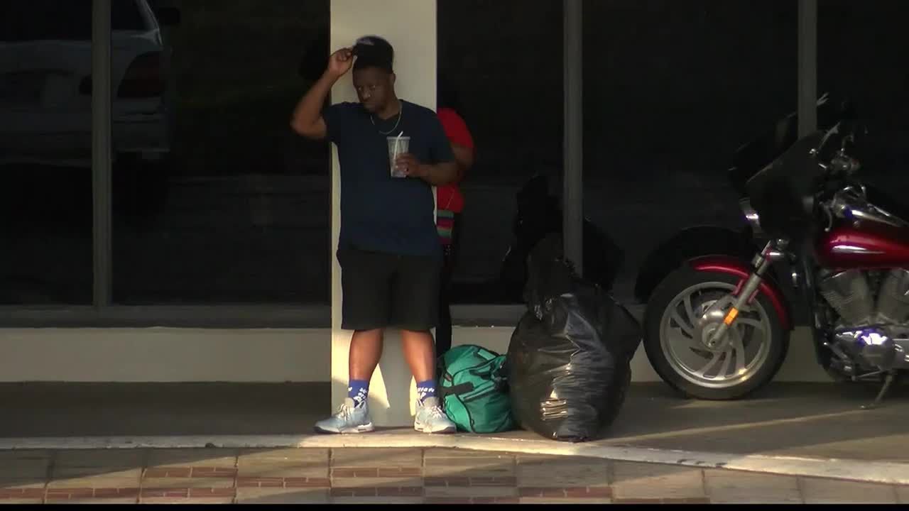 Texarkana hotel shut down over fire code violations; guests evicted