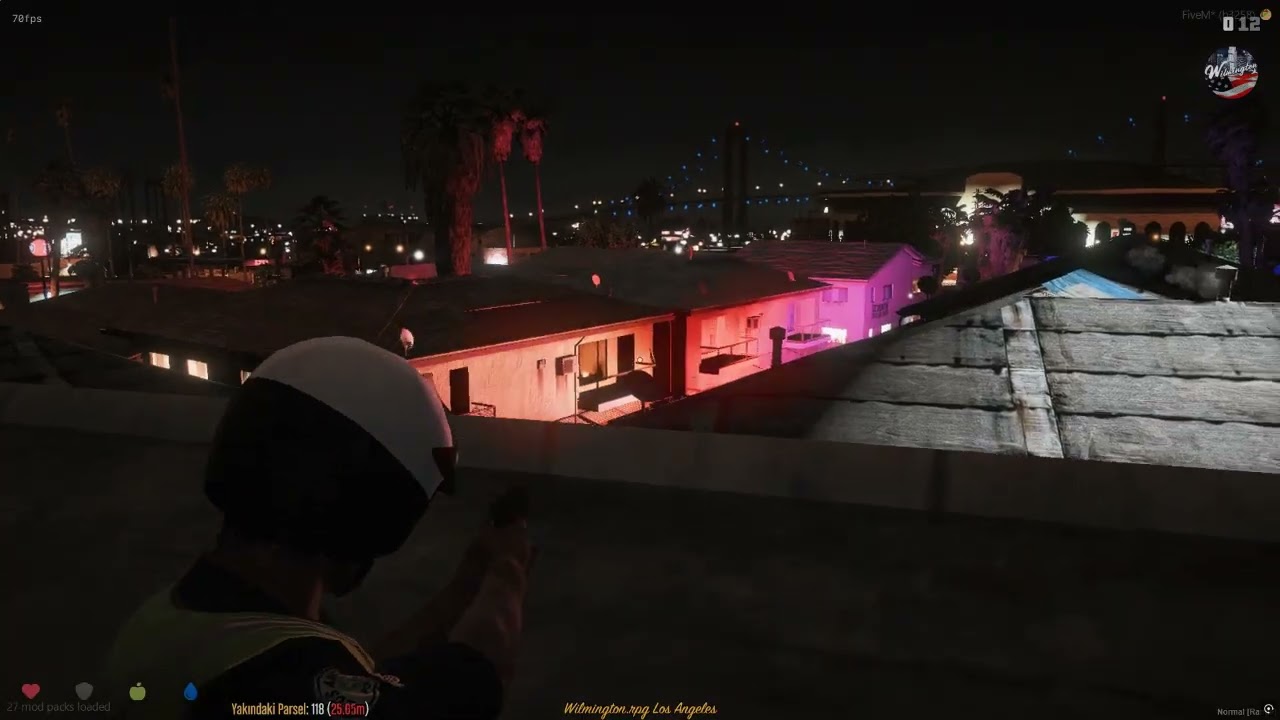 LAPD Memurları Silahlı Saldırganı Etkisiz Hale Getiriyor.