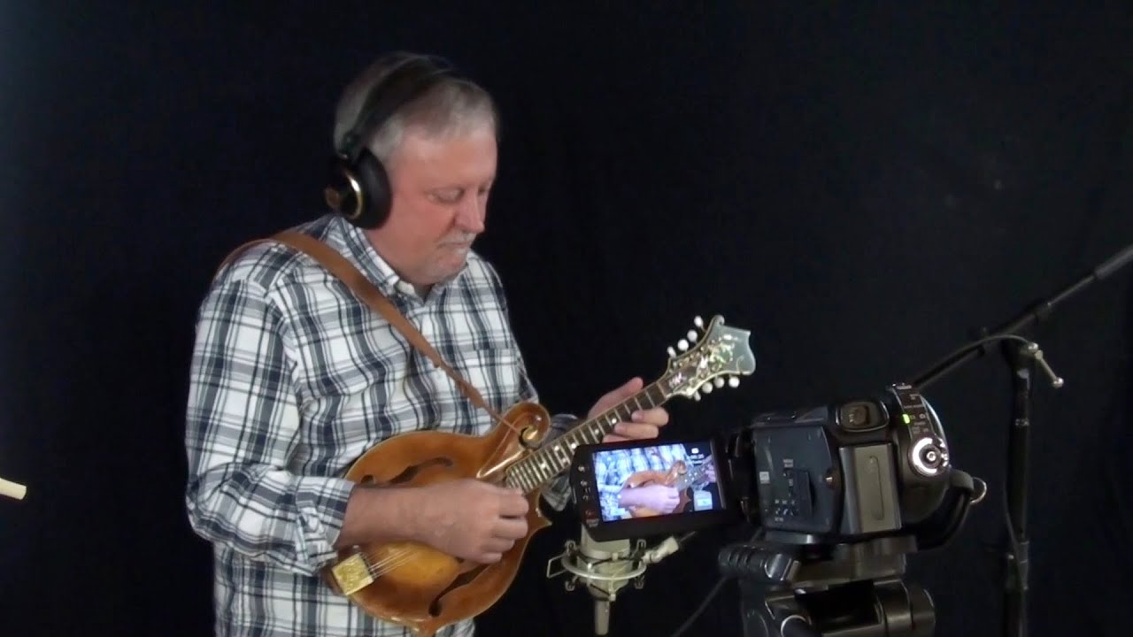 Maggie May  Rod Stewart  (Excellent Cover)