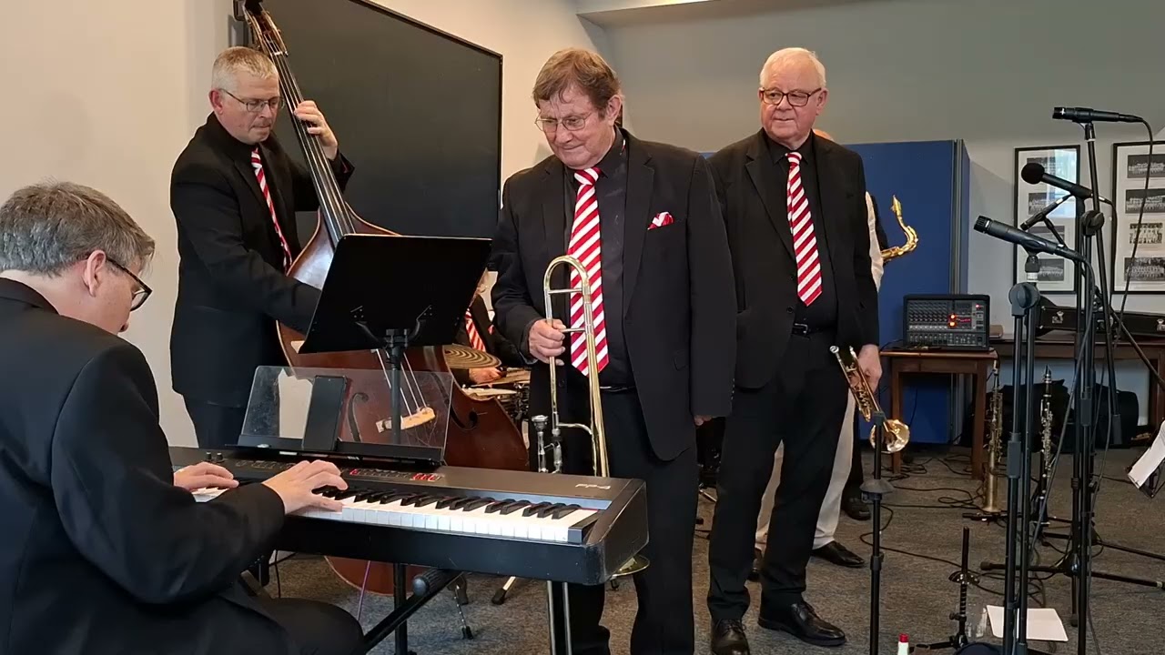 Pete Allen Jazz Band at the Bowlers Arms Newbury 7th September 3025