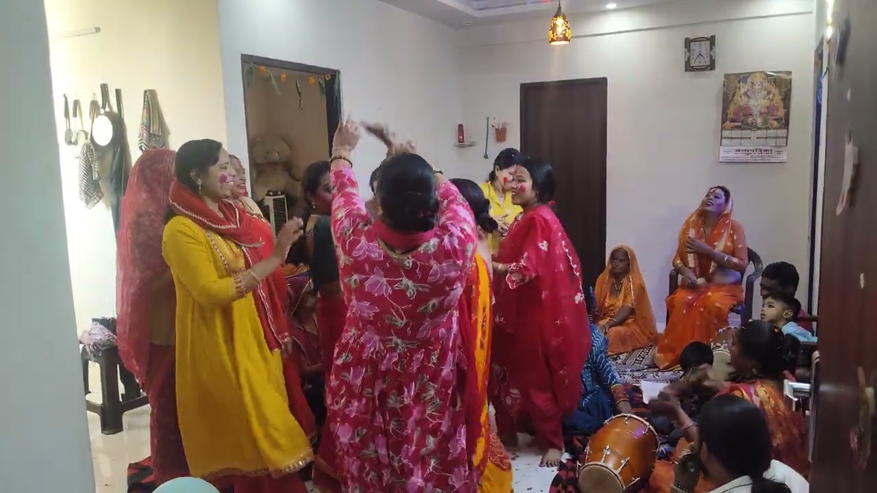 होली खेल रहे नंदलाल 🎉 फाल्गुन का धमाकेदार भजन ढोलक 🥁 #kirtankebhajan #krishnaholibhajan #bhajanmarg 