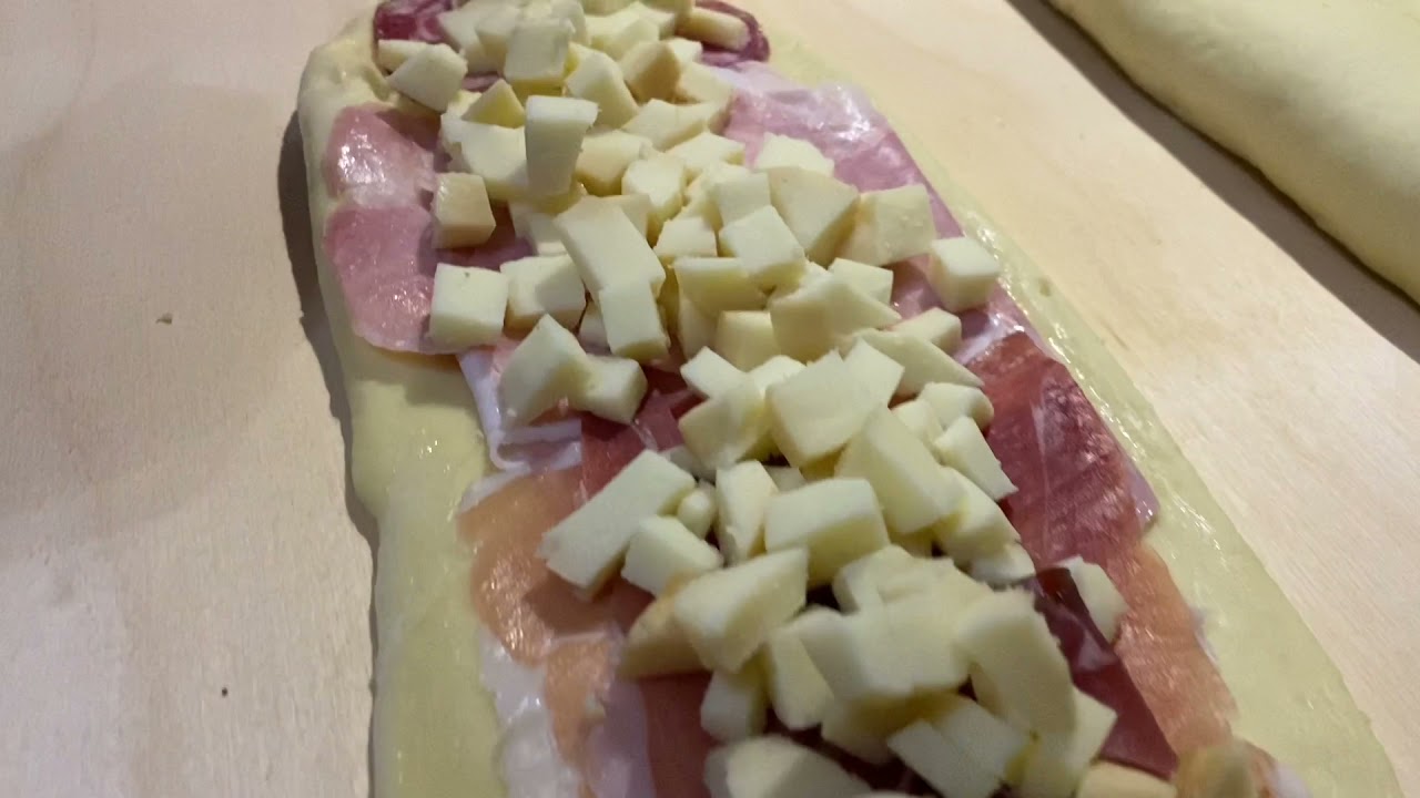 Treccia di Pan Brioche Ripiena