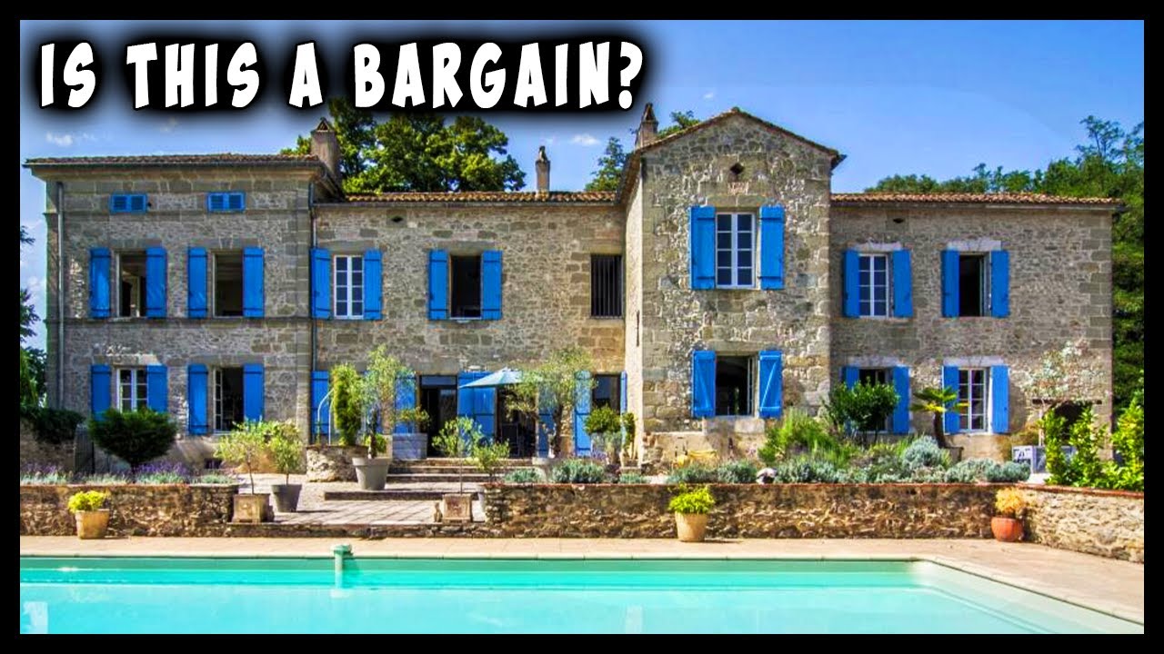 A Wonderful Chateau Aquitaine, Lot Et Garonne, Montignac De Lauzun, France