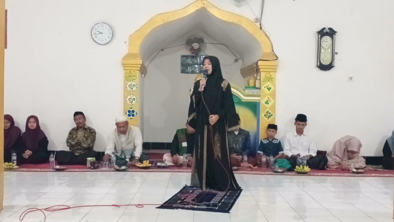TARJUM SANTRIWATI DARI PESANTREN 