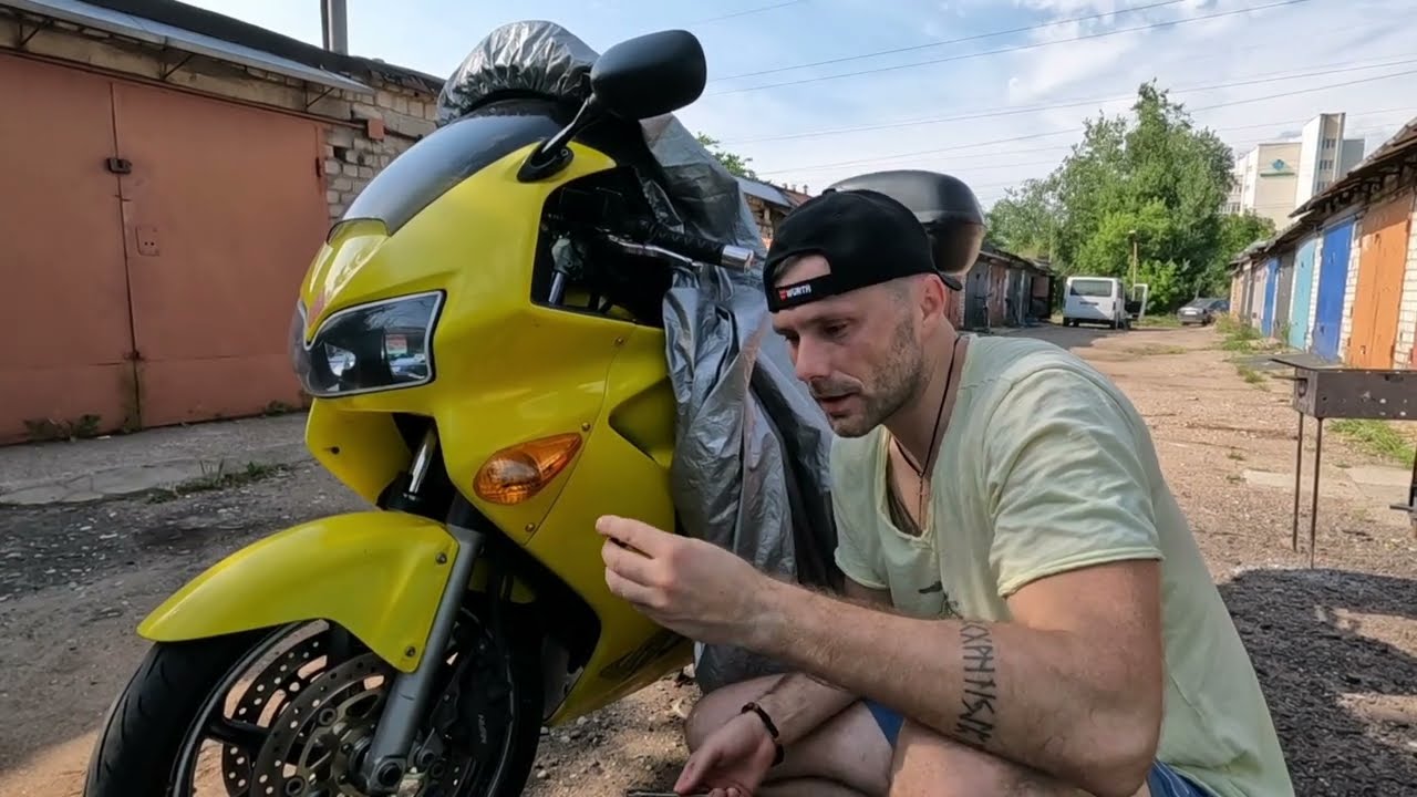 Как я менял пыльник машинки сцепления на Honda vfr800