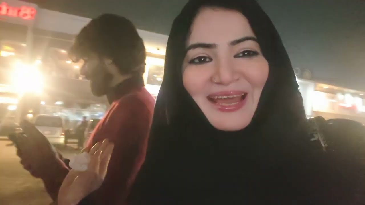 Lawrence Library, Fortress & Butt Karahi with Cousins | Lahore Vlog