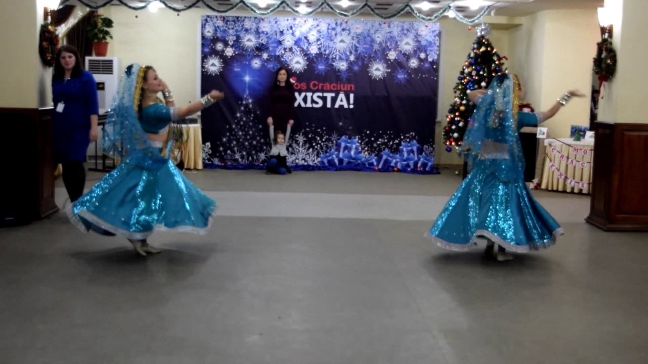 Surorile Timofte Cristina si Elena, Bollywood Show