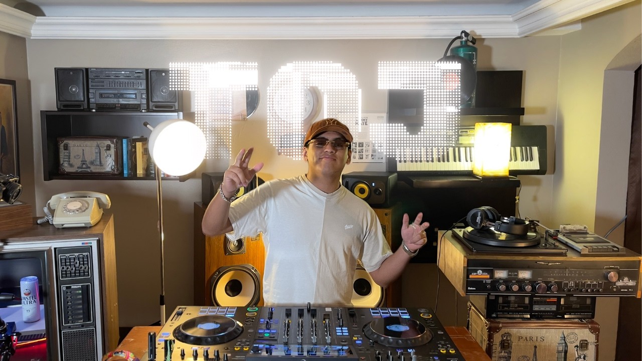 Indie Dance DJ set by TOJ in Ksa-Rek.