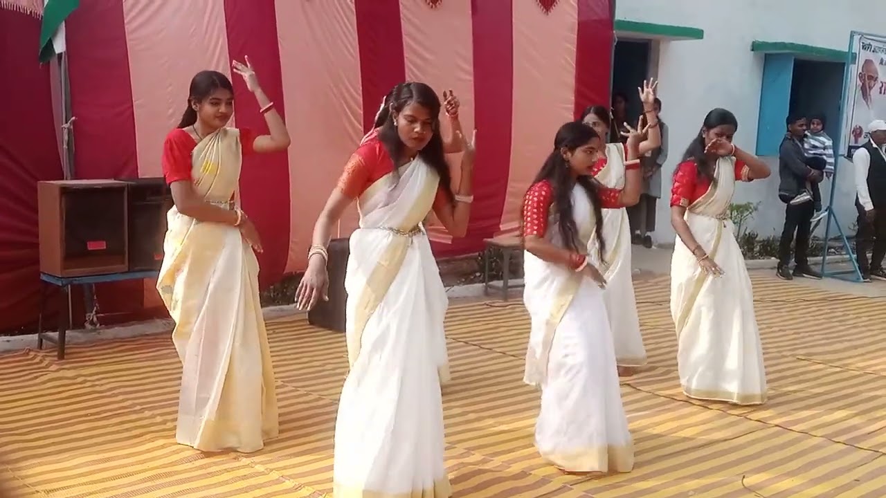 जरहाडीह,स्वामी,आत्मानंद उत्कट हिन्दी माध्यम विद्यालय,26जनवरी सांस्कृतिक कार्यक्रम प्रस्तुत 👏👏👏👏👏👏👏