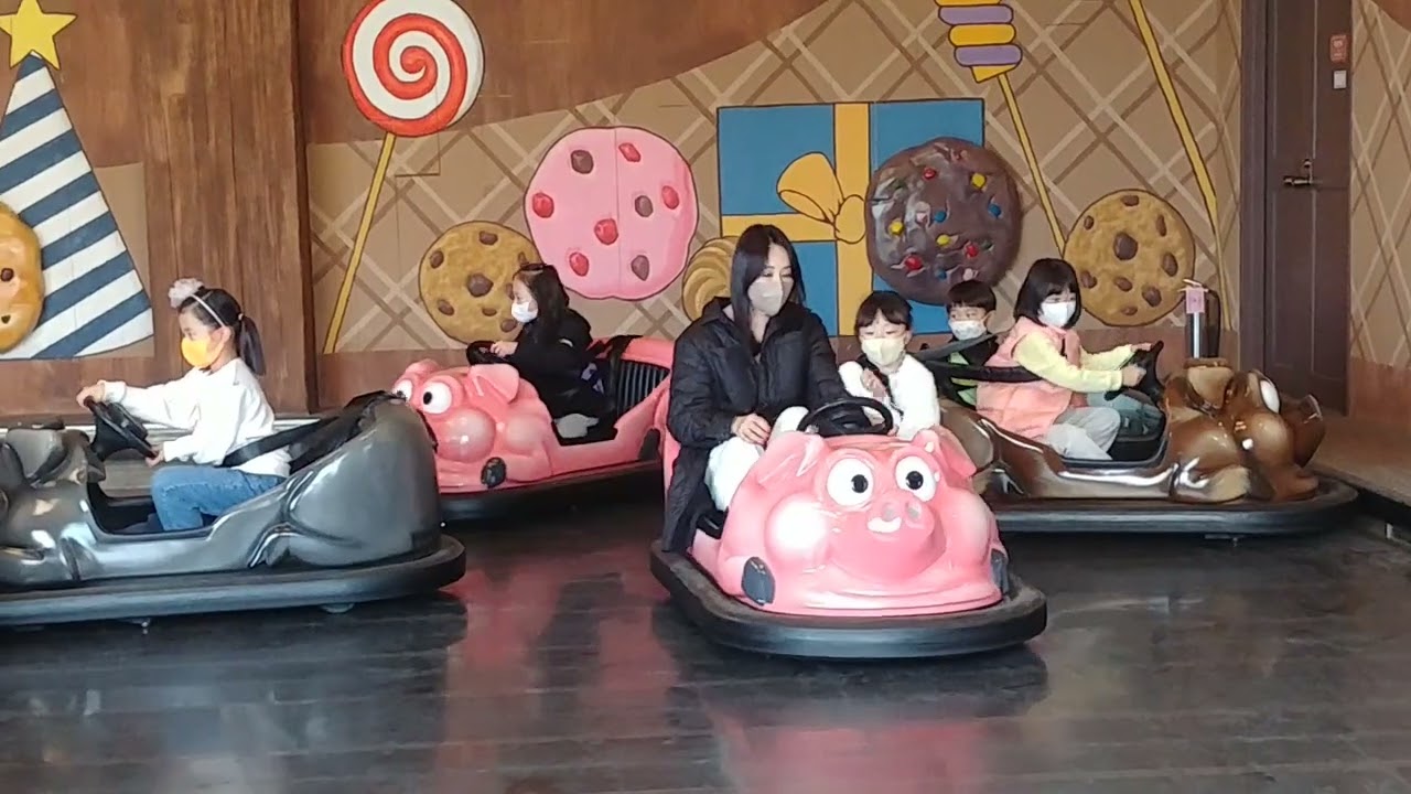 부산롯데월드어드밴츠 범퍼카 Busan Lotte World Adventure Bumper Car