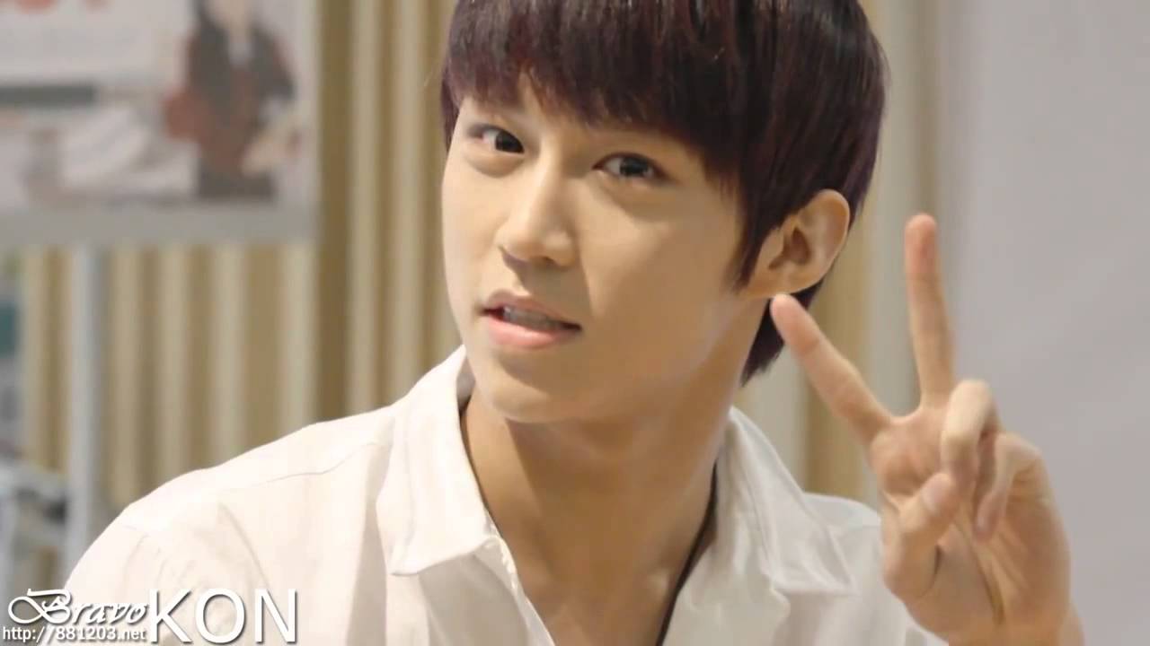 A-JAX 에이젝스 HyeongKon 형곤 - FANCAM 25/11/2012