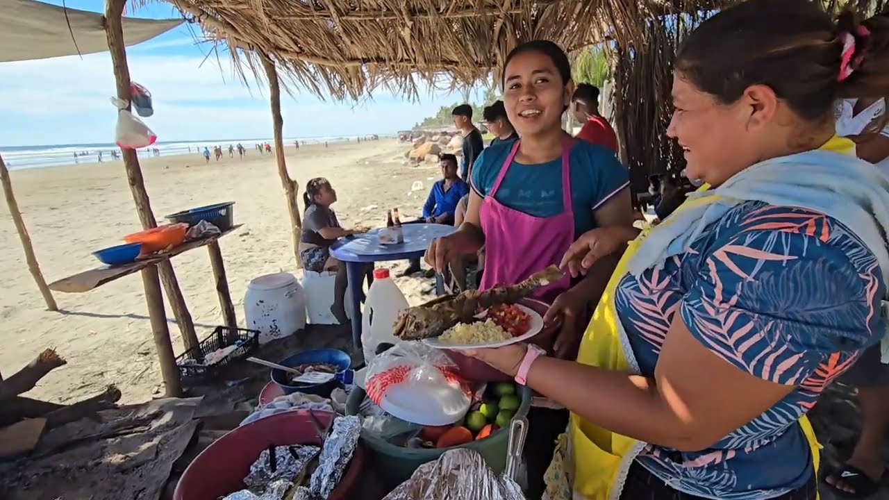 Comiendo Pescado 🐠 en Playa El Espino, parte 3/3