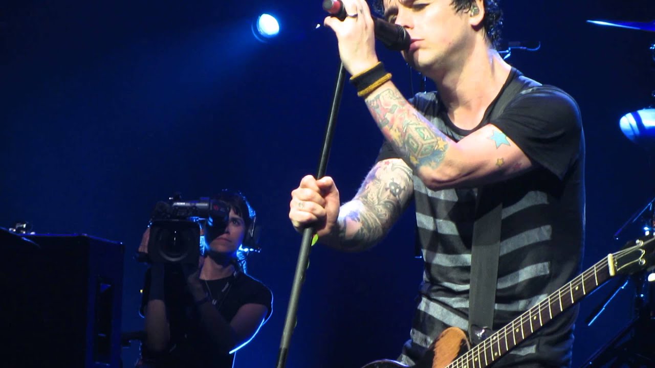 GREEN DAY LIVE MONTREUX JAZZ BRUTAL LOVE