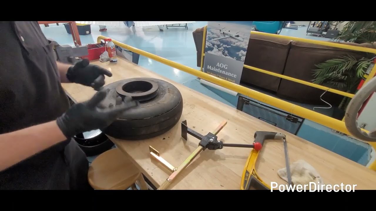 The AOG mechanic- low cost, portable, aircraft tire bead breaker