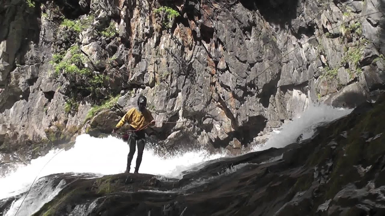 EXTREME KAYAK in  'MELTWATER KAYAKING'