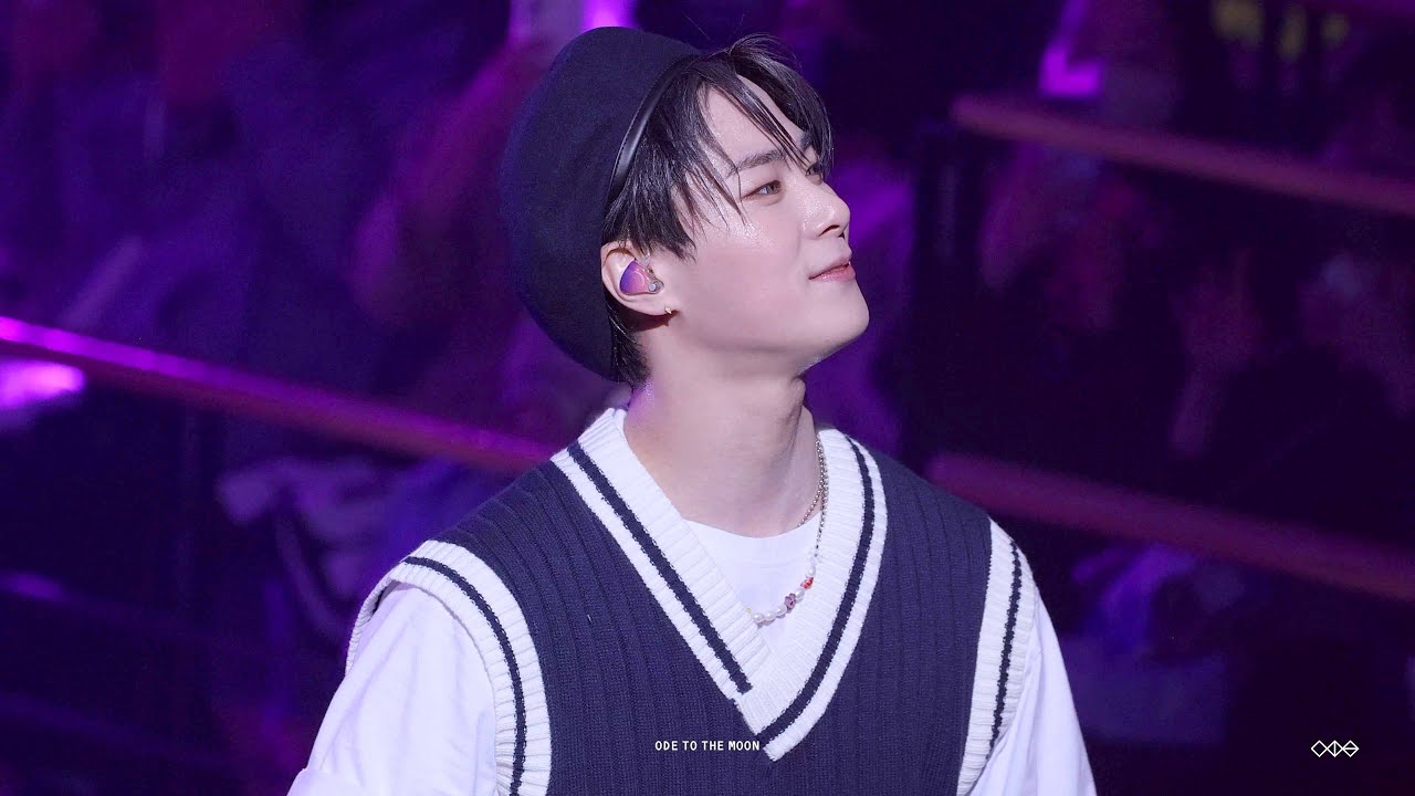 230318 아스트로 문빈 Diffusion 섬(Alone) 직캠 [4K]