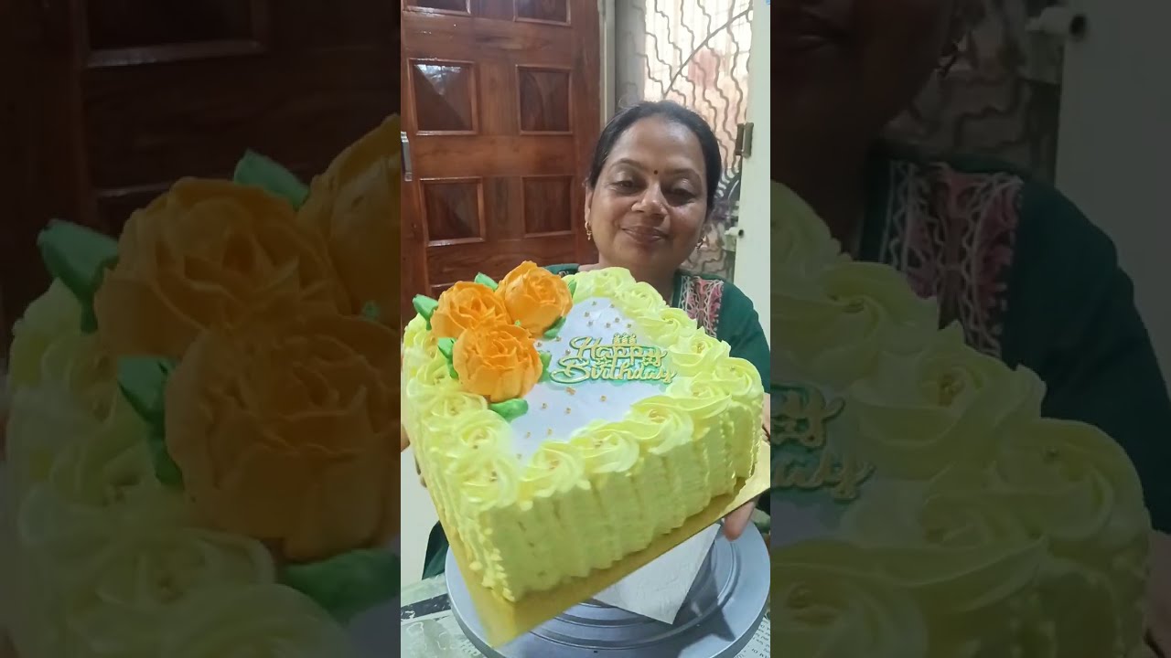 Simple but Very Beautiful and Elegant Mava Cake Icing Design. किसी भी मौके पर बनाएं।