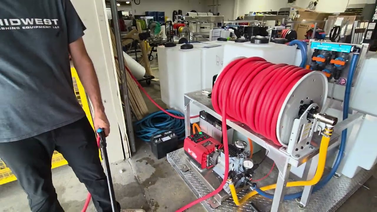 New electric Comet P40 soft wash pump flow test, 10 GPM +!