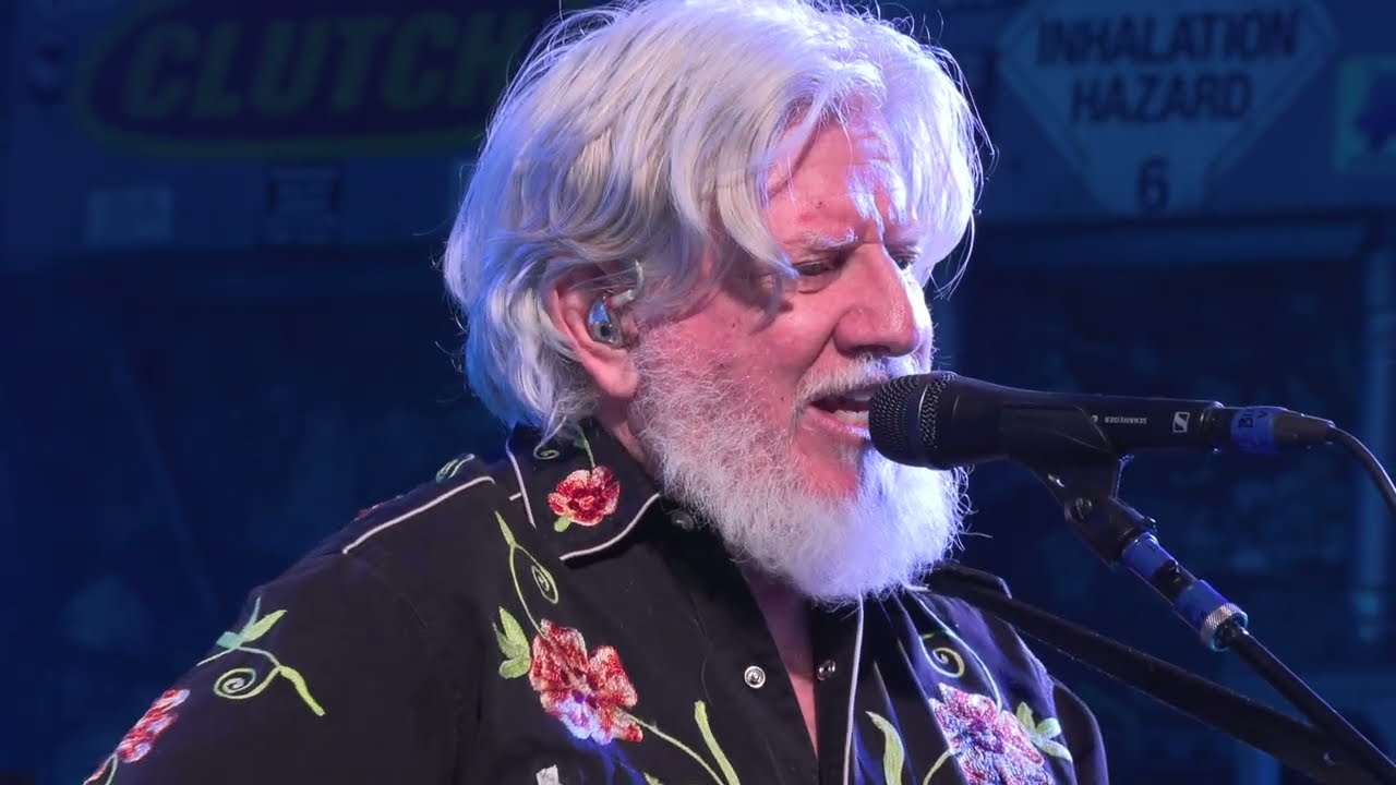 The String Cheese Incident • 