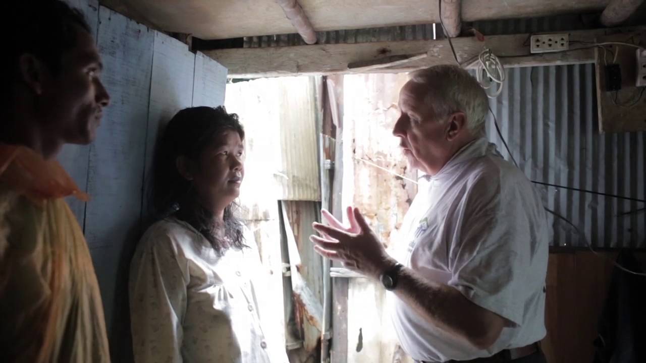 Life in Cambodian Slums (Phnom Penh): Interviewing a Slum Resident