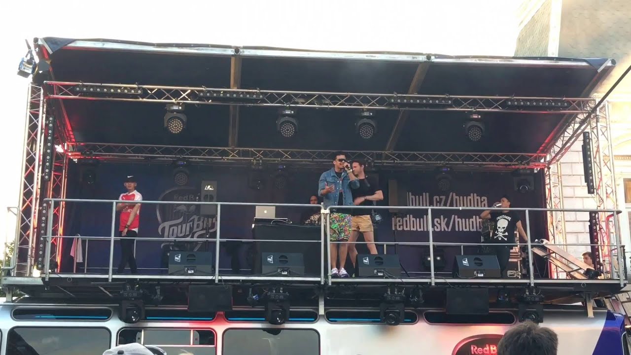 Komarno Party Time 4K warm up dance & 🎤