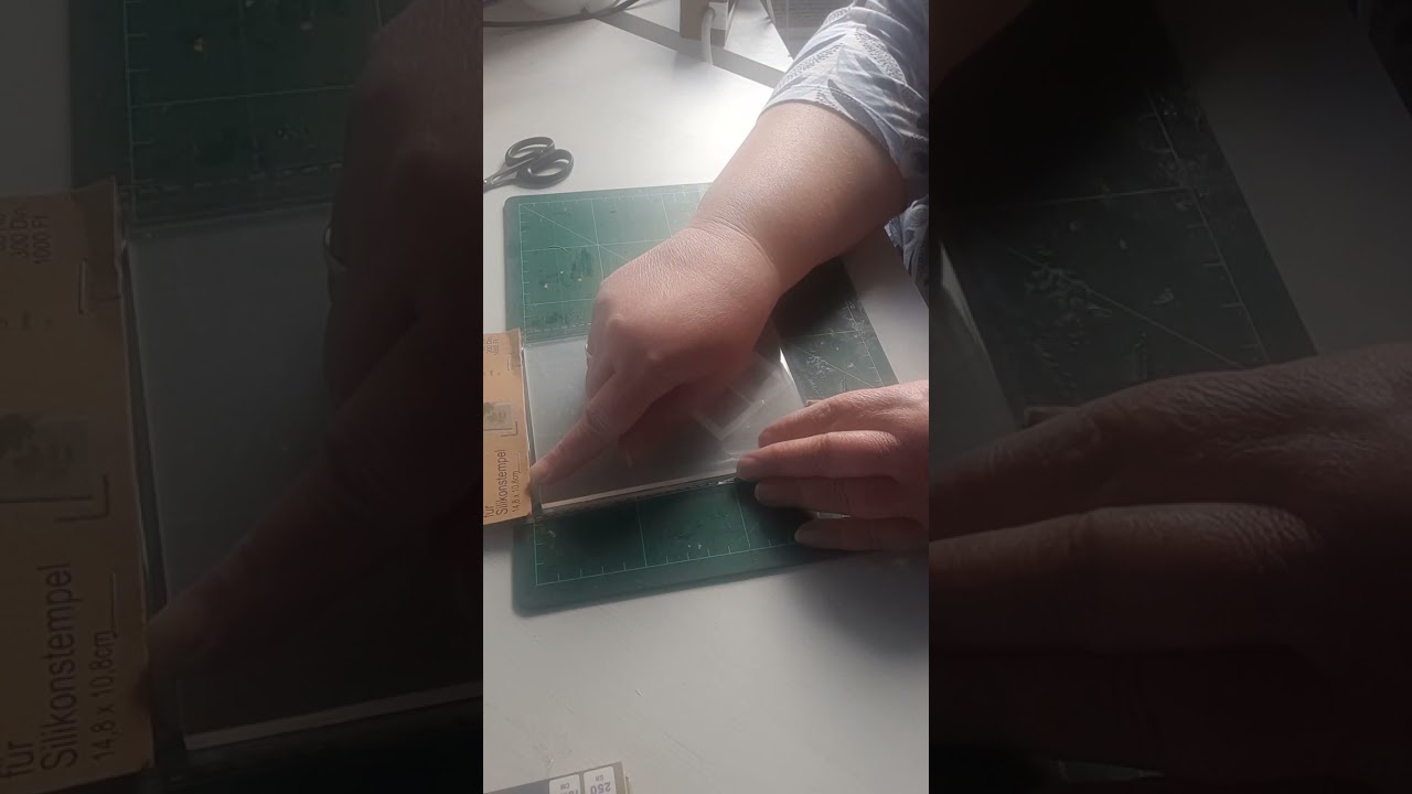 Fiona Bastelt und  Kauft bei Action Tedi und Co.