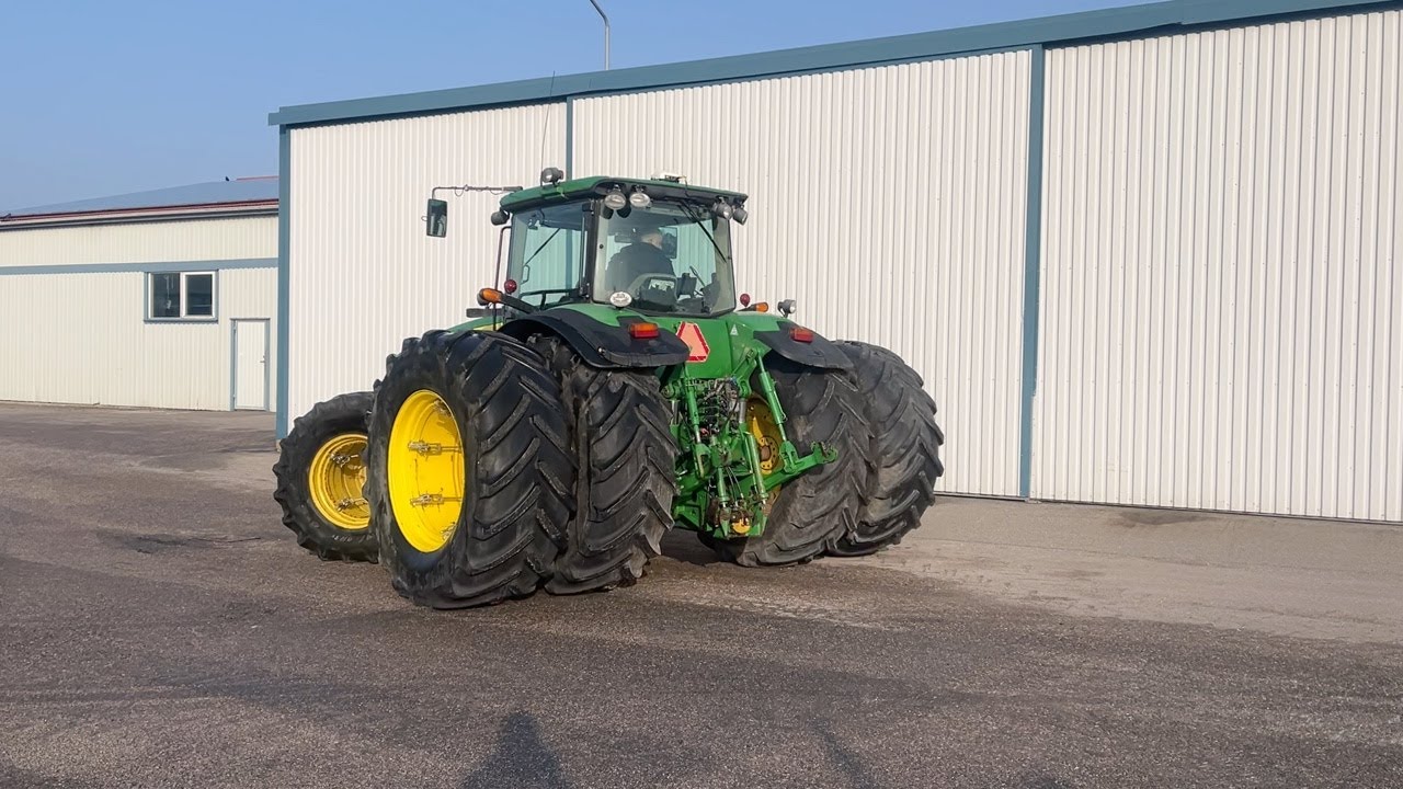 Köp Traktor John Deere 8430 på Klaravik