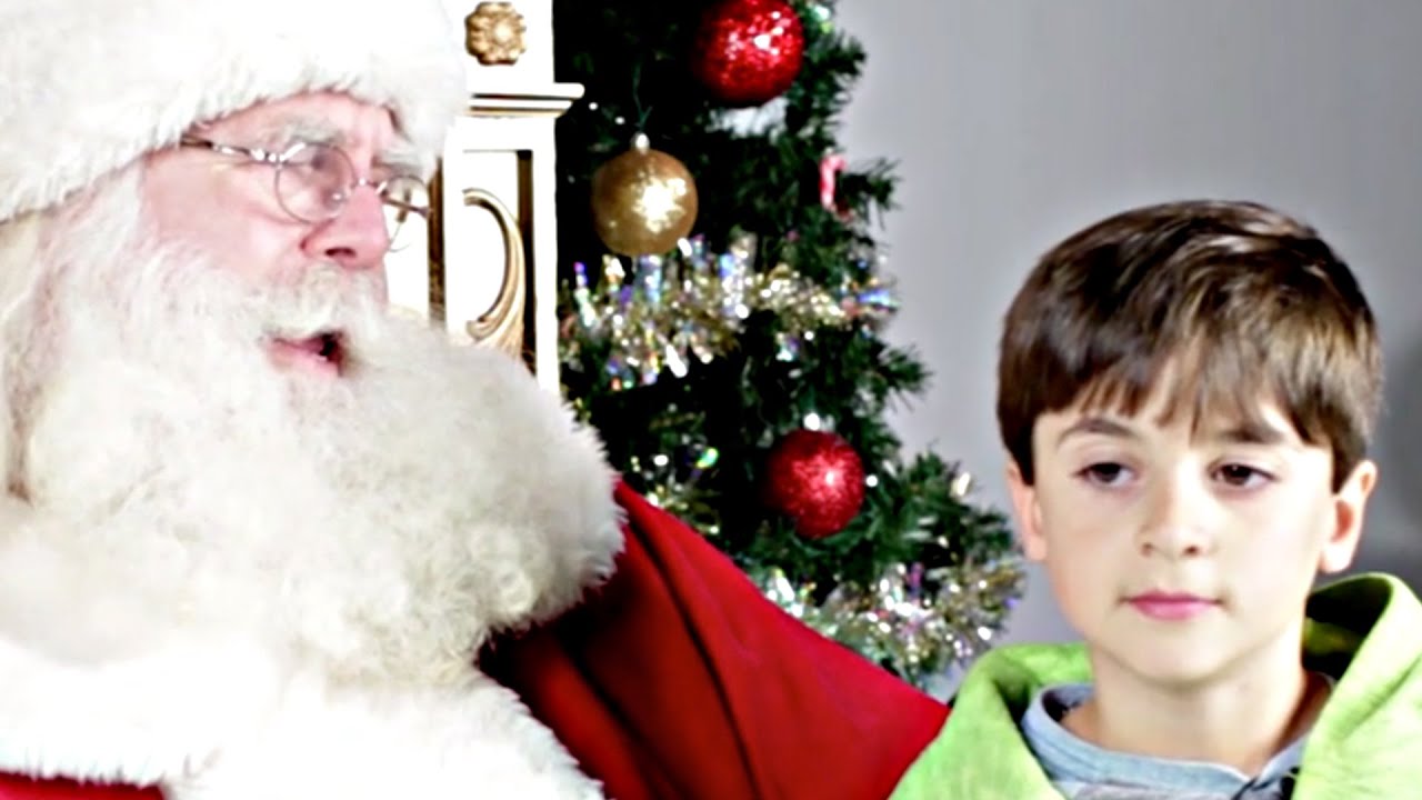 Jewish Kids Meet Santa For The First Time