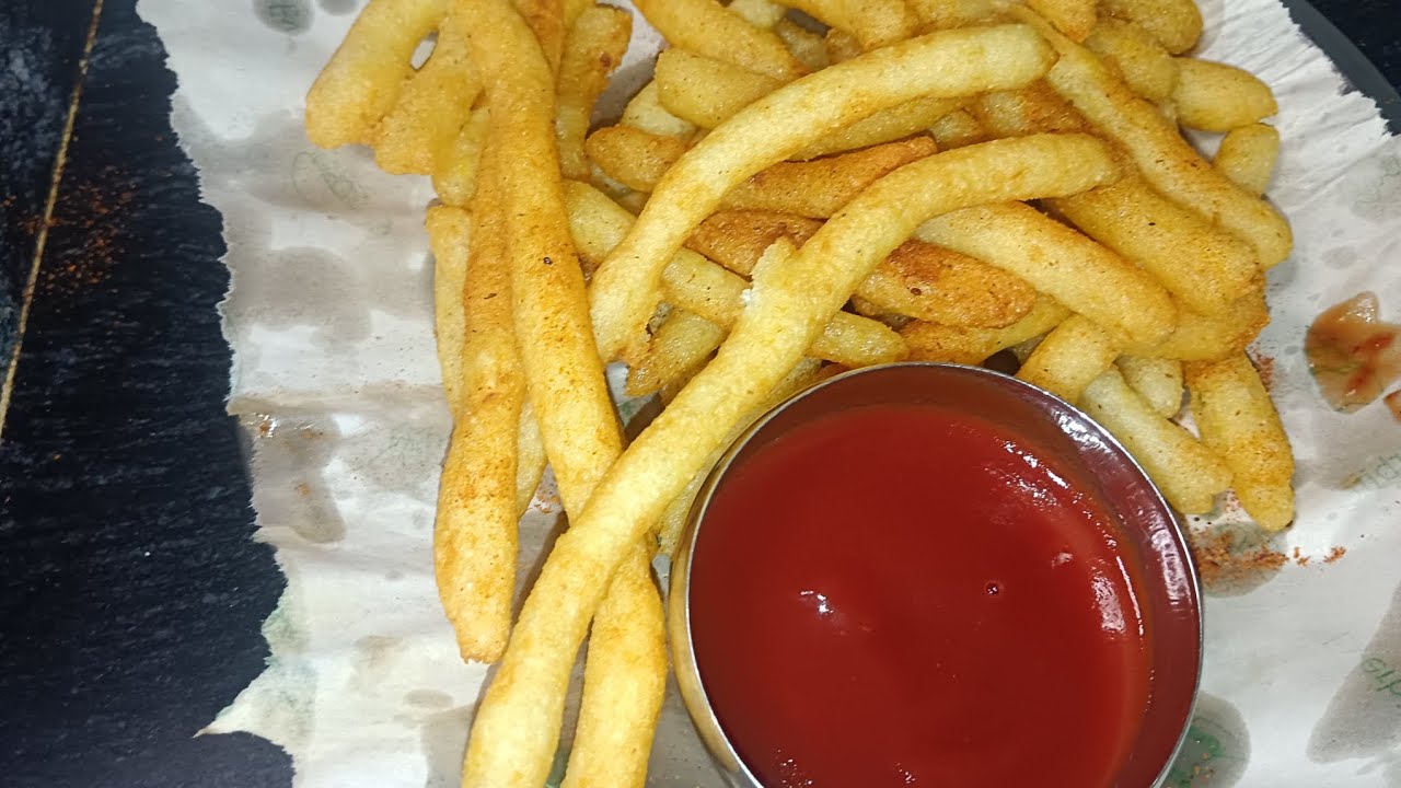 2 मिनट में सूजी से बने हुए फ्रेंच फ्राई मैंने सोचा नहीं था इतने टेस्टी बनेंगे😋😋😋