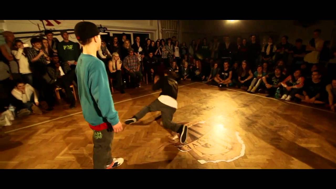 FNF Winter Dance Intensive 2012 - Battles Lukasz VS Valery