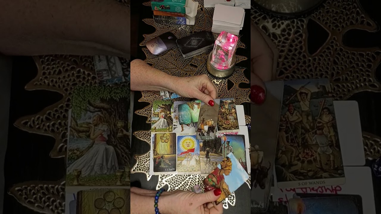 Весы, сядь спокойно и прислушайся к своим внутренним голосам и интуиции. (Часть 1)