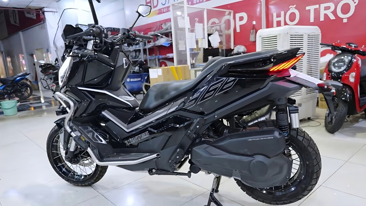 NEW ZONTES 400G METALLIC BLACK - BEST ADV SCOOTER TO BUY ACTUAL UNIT WALKAROUND
