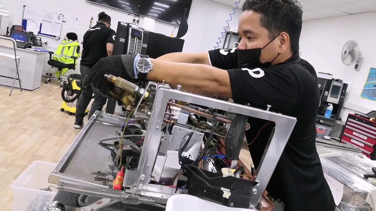 Victoria Arduino Black Eagle | Descaling of machine