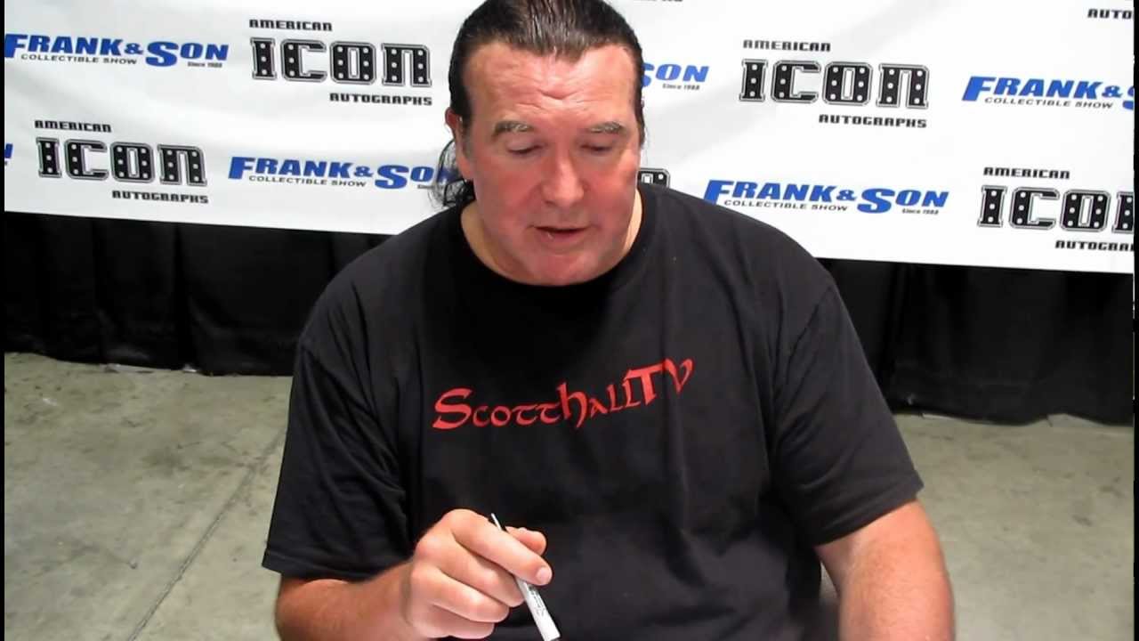 Scott Hall Autograph Signing