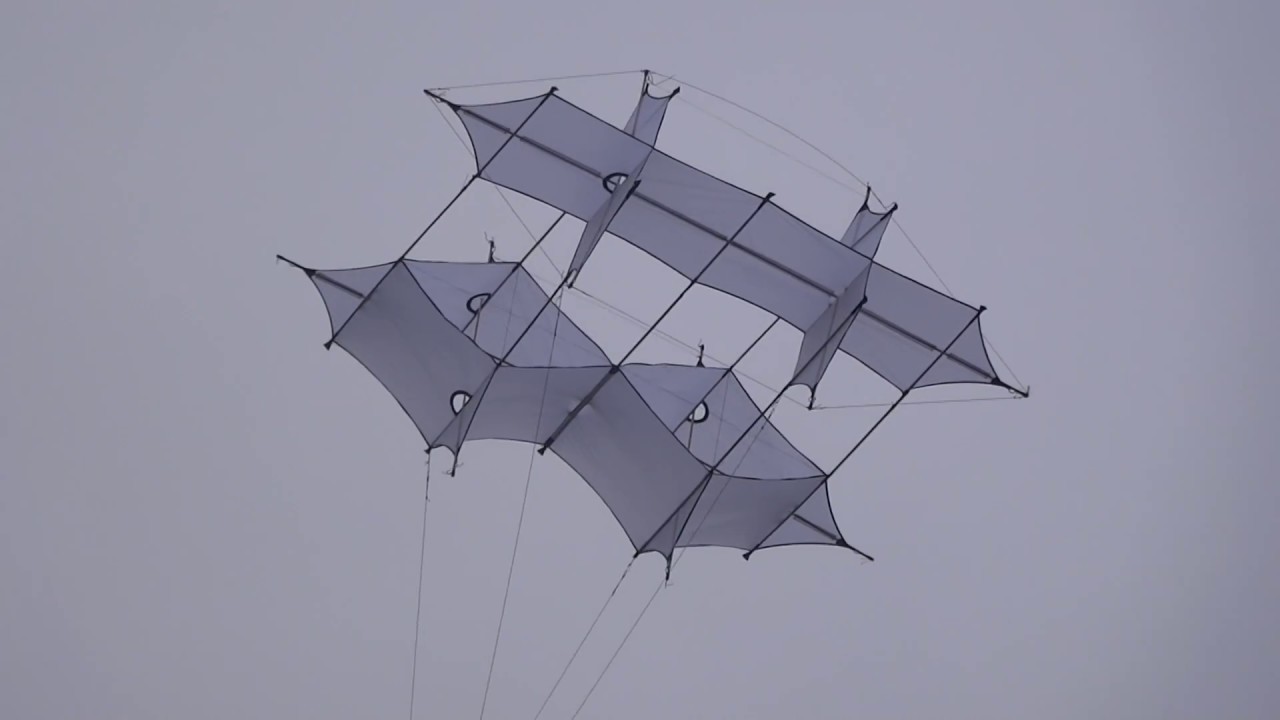 compound cody kite
