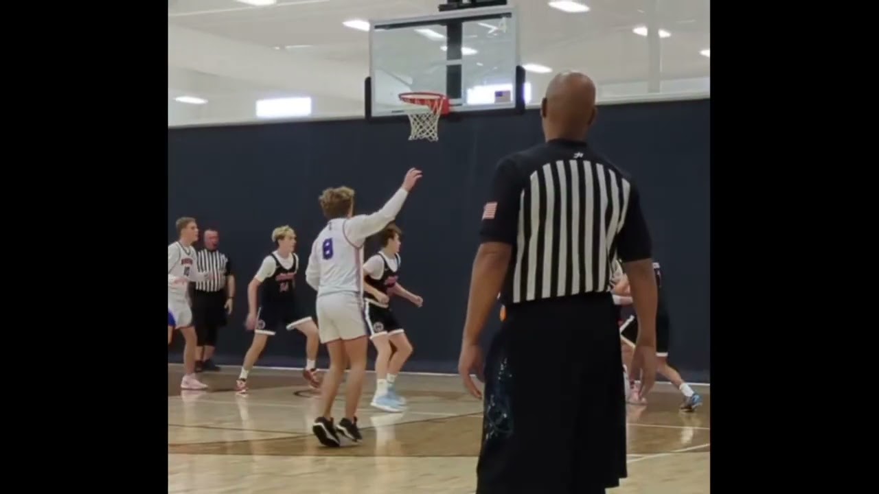 Bball highlights of Rogen's undefeated weekend.  He's #21 white or #31black #basketball 