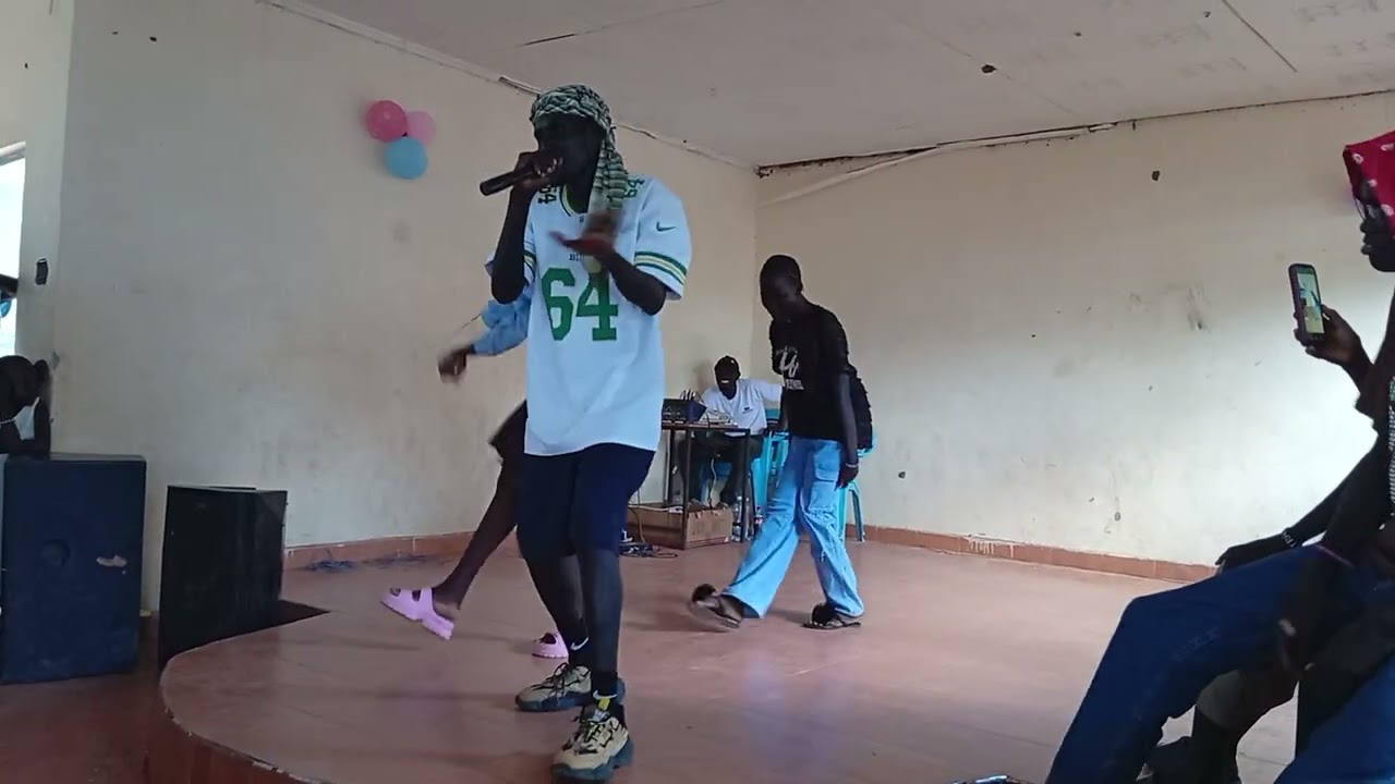 Performance during Lafon Talent show. Emerge @top 4 with 72 points 🎙️