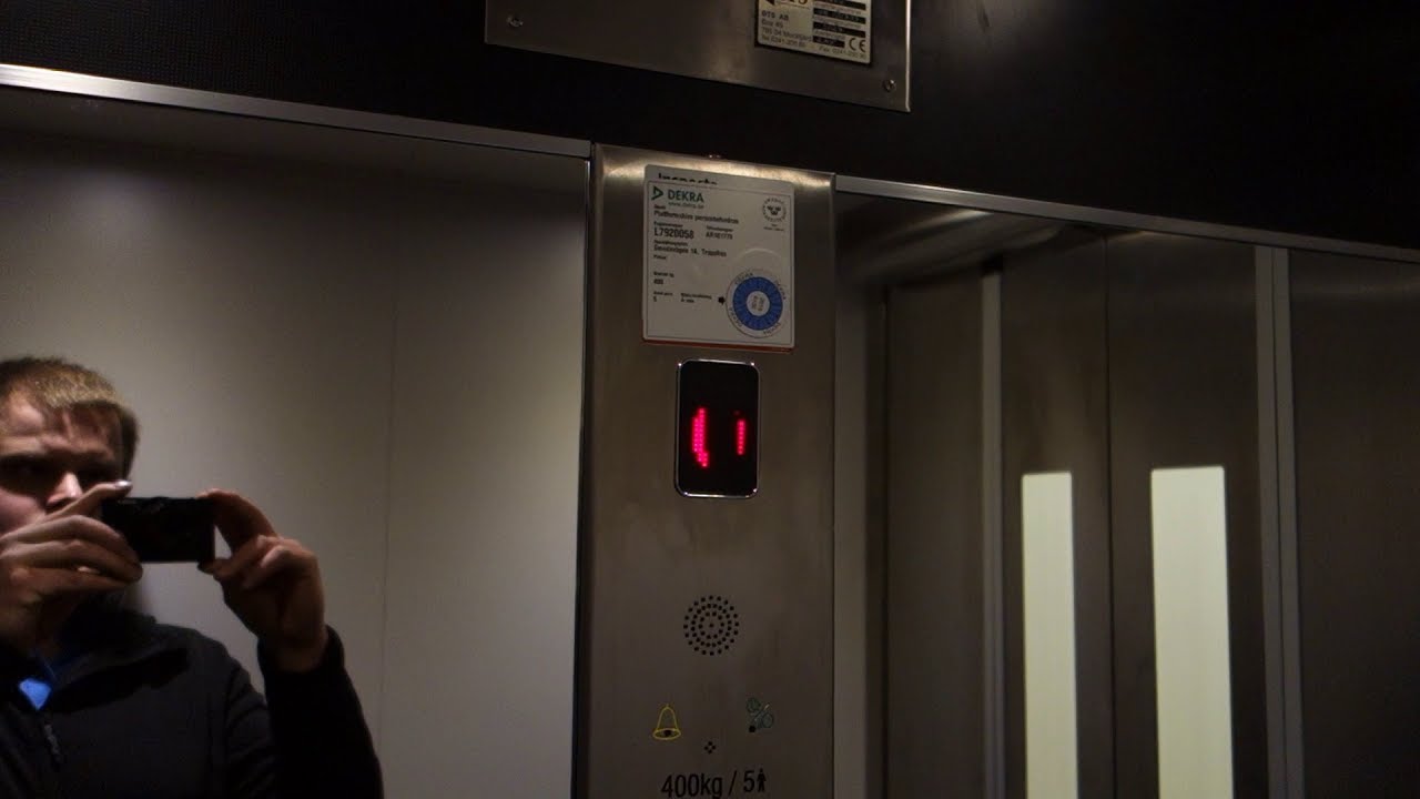 SLOW!!! 2015 Aritco A9000 Screw Driven Elevator @ Smedsvägen 1A, Ljusne, Sweden.
