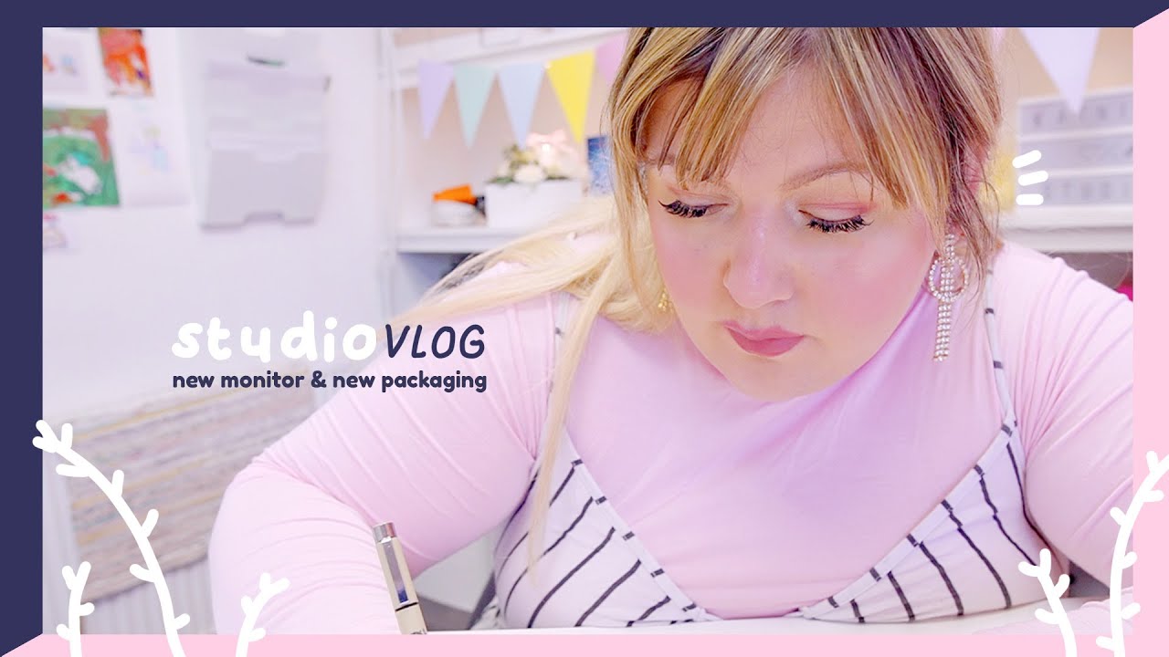 STUDIO VLOG 🌸 ~ First Vlog of the year & New amazing monitor setup! (I LOVE IT)
