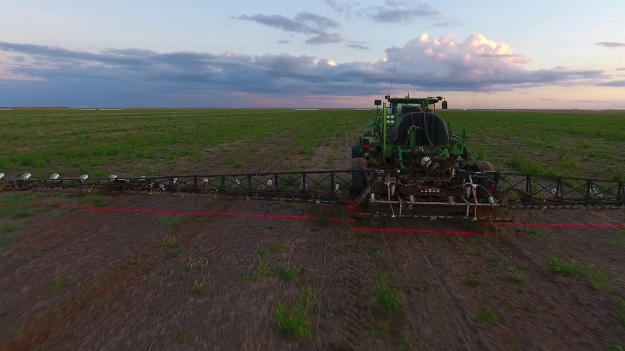 WEEDit in Bahia, BRASIL - PU JOHN DEER.