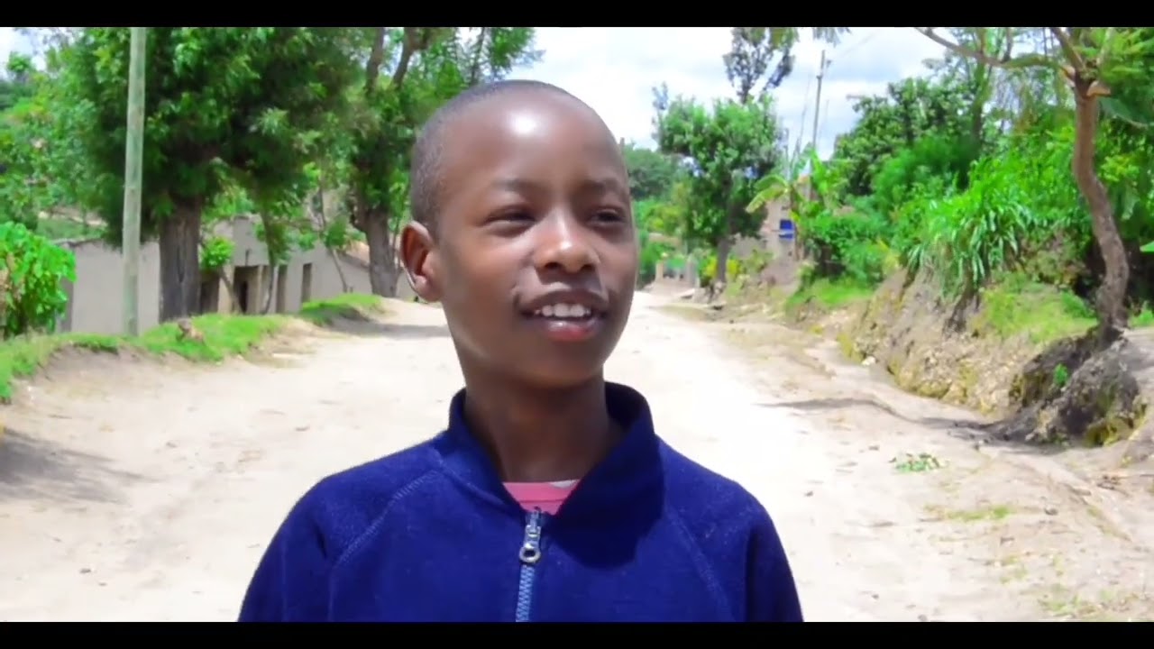 MITOMA comedy: Mitoma arongoye umugore wa SE ku karubanda 