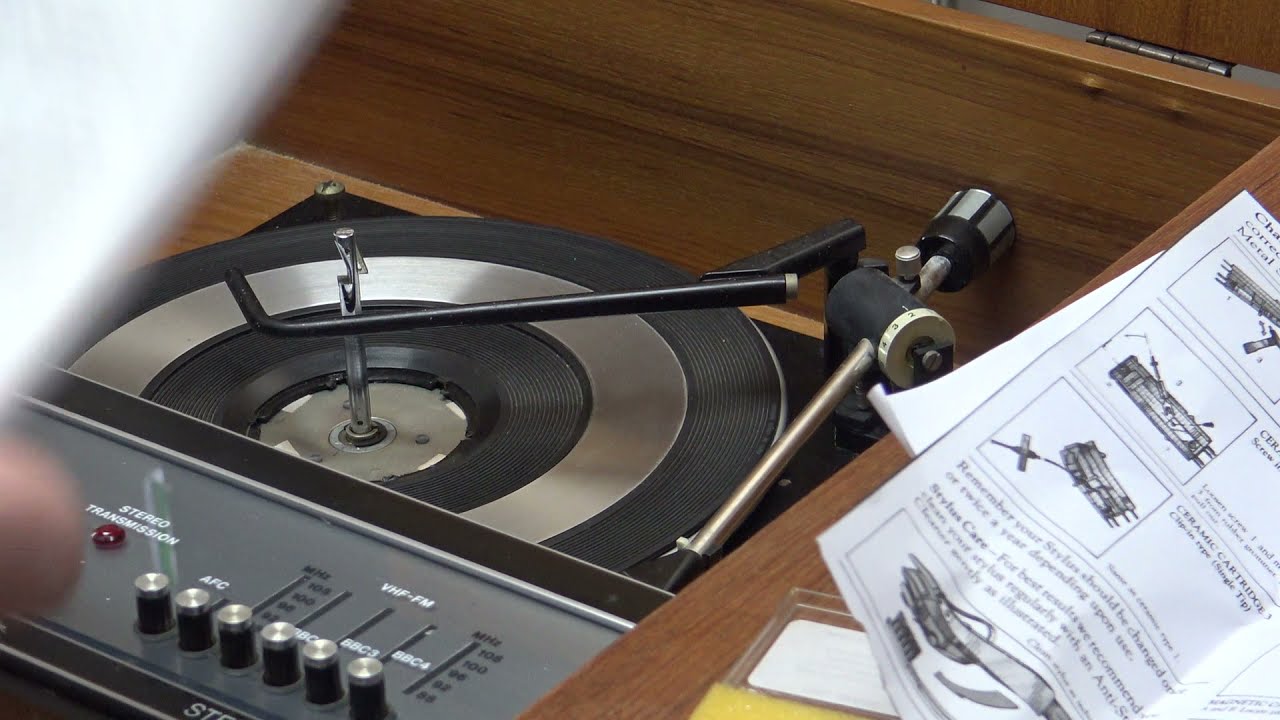 HMV Stereomaster 2411 radiogram Pt3/3 putting it back together