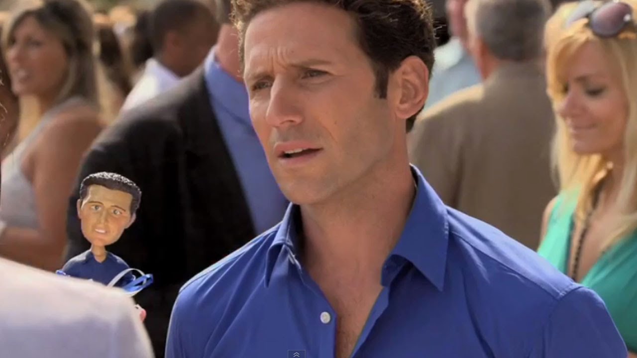 ROYAL PAINS - Hank Lawson Bobblehead Clip